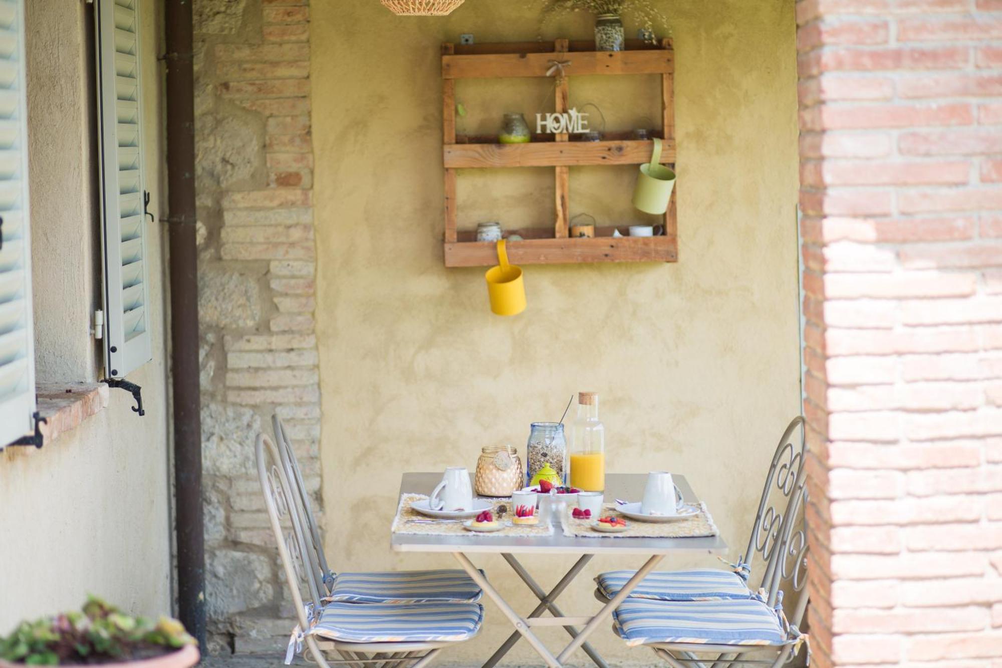 Apartamento Poggetto Di Montese San Gimignano Exterior foto